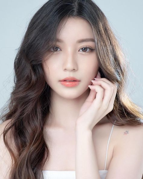 《年轻的护士1》在线观看视频